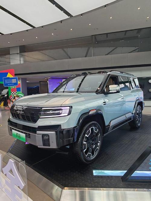 深圳256比亚迪方程豹硬派越野的爆款，英菲尼迪35周年与你共成长
